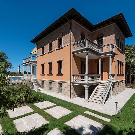 Ca' Delle Contesse - Villa On Lagoon With Private Dock And Spectacular View ヴェネツィア・リド島 エクステリア 写真