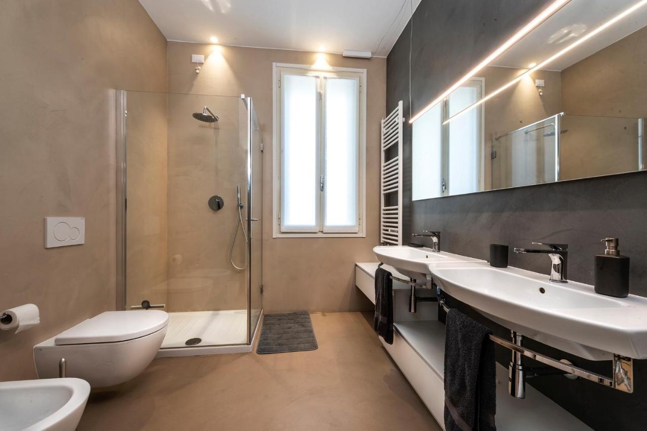 Ca' Delle Contesse - Villa On Lagoon With Private Dock And Spectacular View ヴェネツィア・リド島 エクステリア 写真