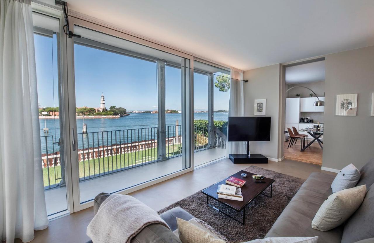 Ca' Delle Contesse - Villa On Lagoon With Private Dock And Spectacular View ヴェネツィア・リド島 エクステリア 写真