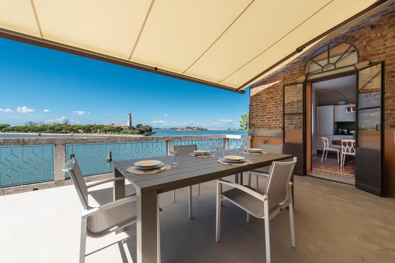 Ca' Delle Contesse - Villa On Lagoon With Private Dock And Spectacular View ヴェネツィア・リド島 エクステリア 写真