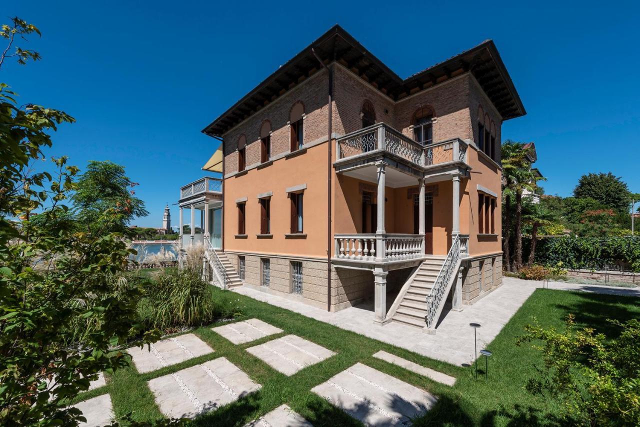 Ca' Delle Contesse - Villa On Lagoon With Private Dock And Spectacular View ヴェネツィア・リド島 エクステリア 写真